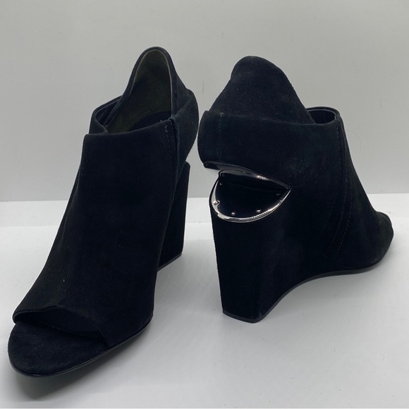 ✨ ALEXANDER WANG “Alla” Suede Peep toe wedge booties with silver cutout plate - Picture 13 of 13
